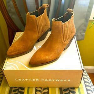 Brand new never worn size 6 suede leather boots.
